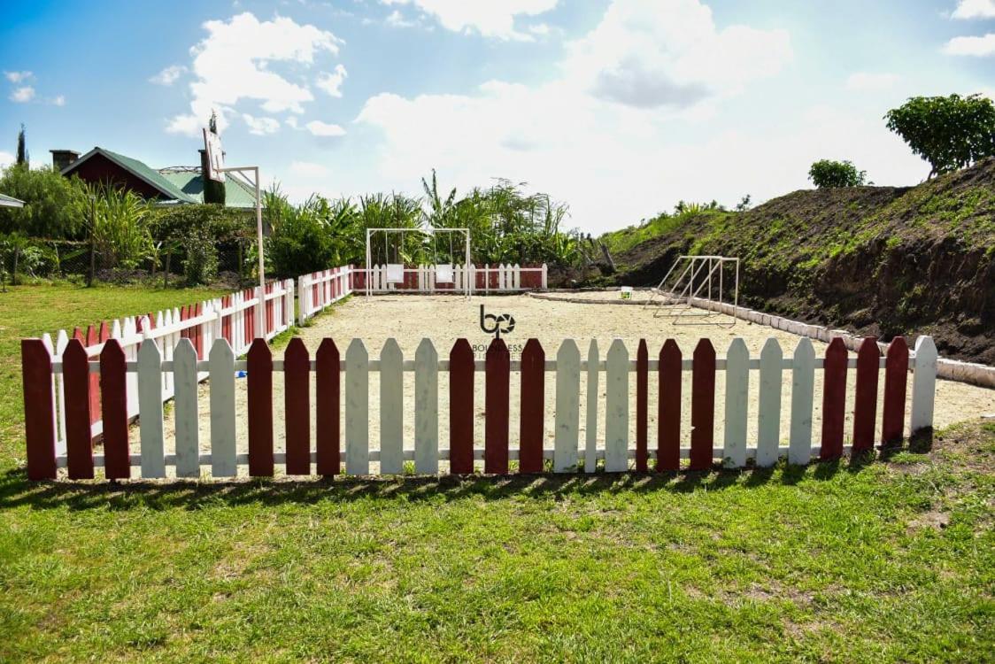 Bed and Breakfast Tumaini Gardens Kajiado Екстер'єр фото